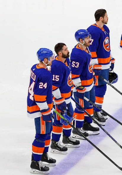 Islanders' Cal Clutterbuck out for season, Scott Mayfield injured