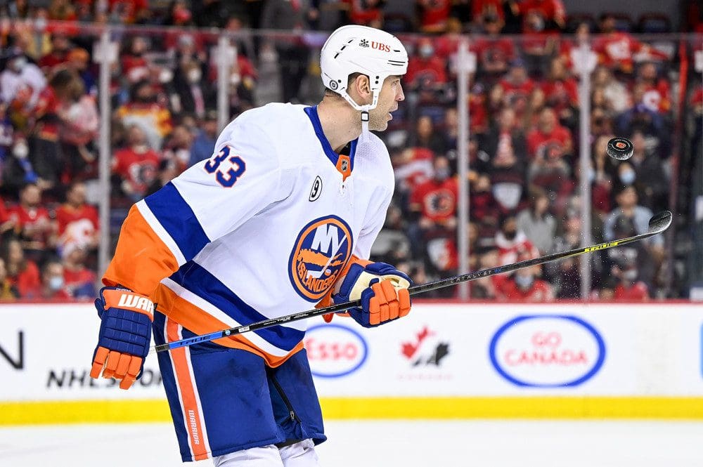 NY Islanders Mathew Barzal watches his old team in Memorial Cup Final