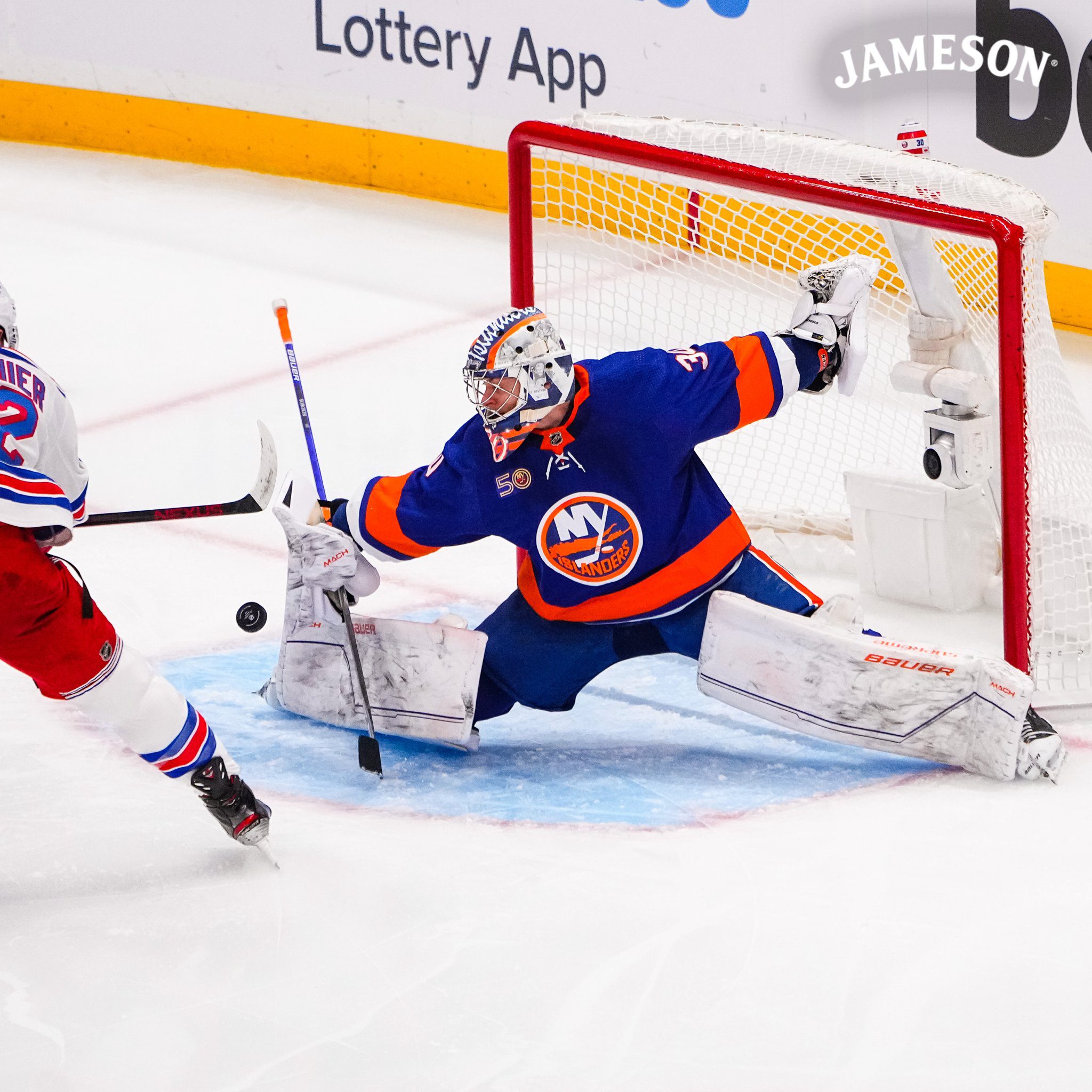 Ilya Sorokin shines as New York Islanders beat Flyers, 4-1