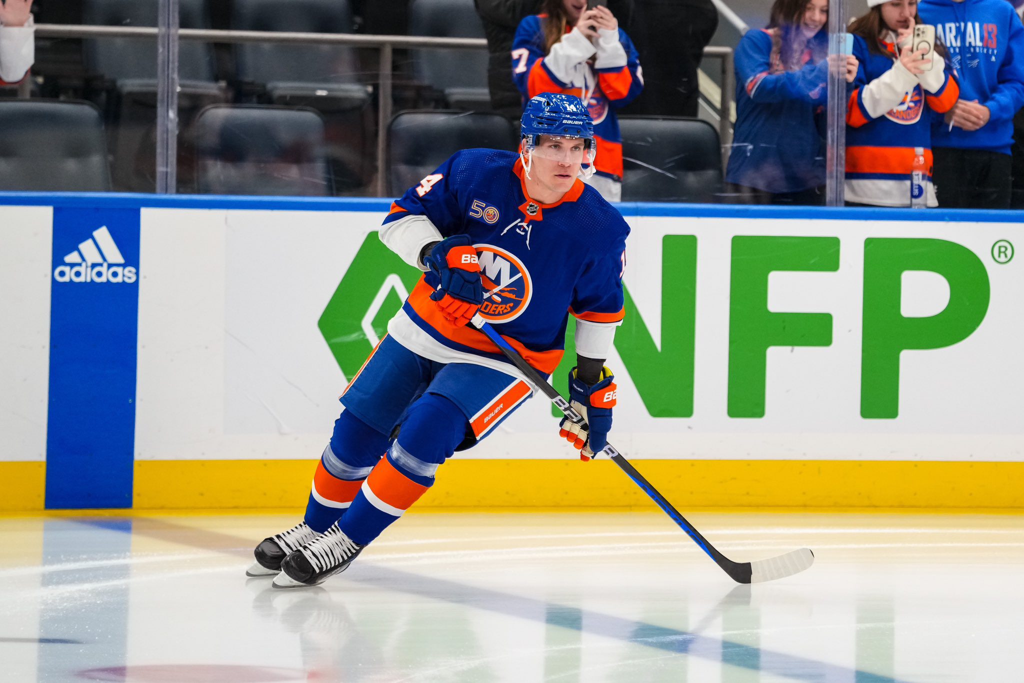 New York Islanders sign Bo Horvat to eight-year contract extension