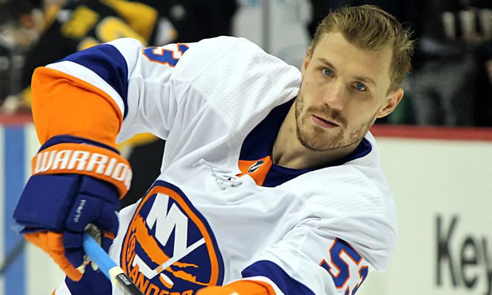 New York Islanders forward Casey Cizikas