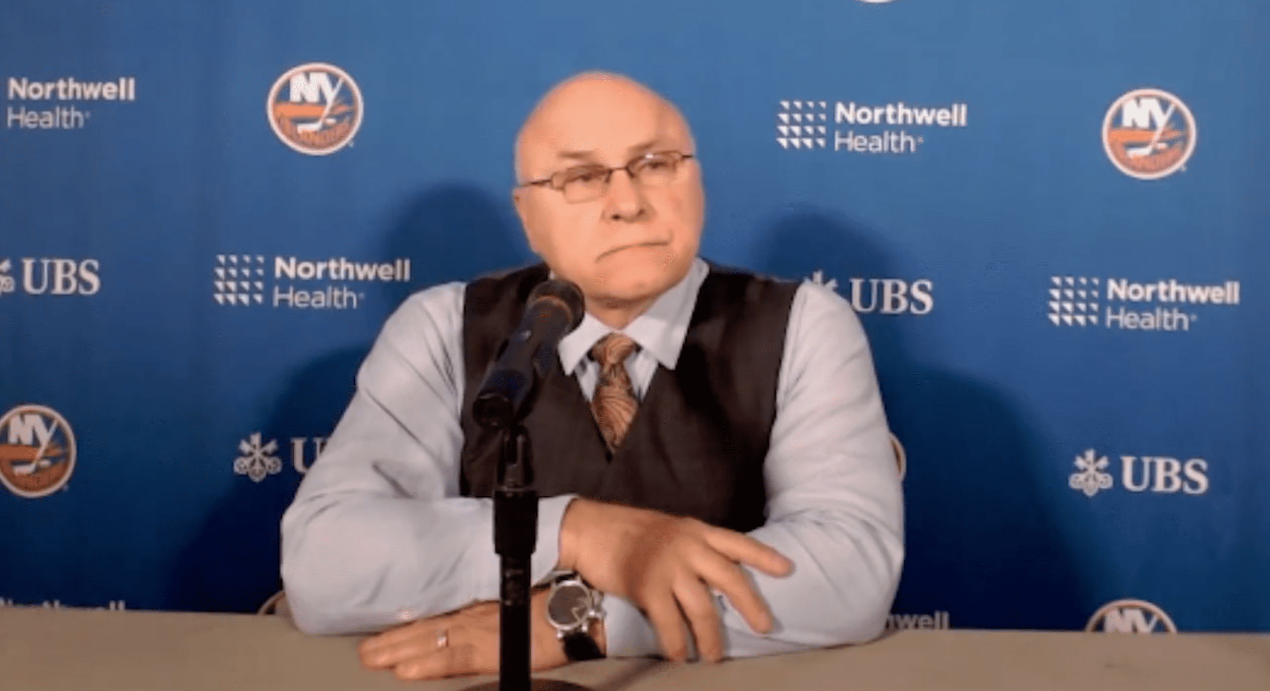 New York Islanders head coach Barry Trotz