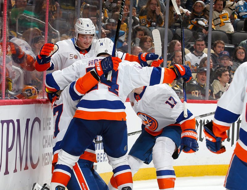 New York Islanders Anders Lee and teammates celebrating go-ahead goal against the Penguins on Monday, Feb. 20 (Photo courtesy of New York Islanders Twitter)