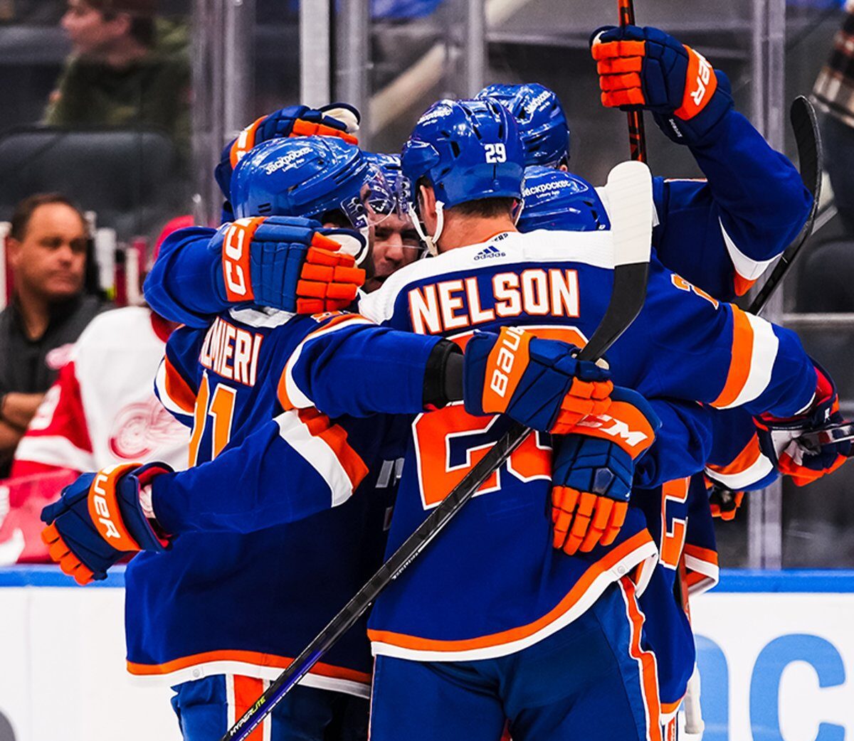 New York Islanders celebrating in their 4-1 victory over the Detroit Red Wings (Photo courtesy of New York Isanders Twitter)