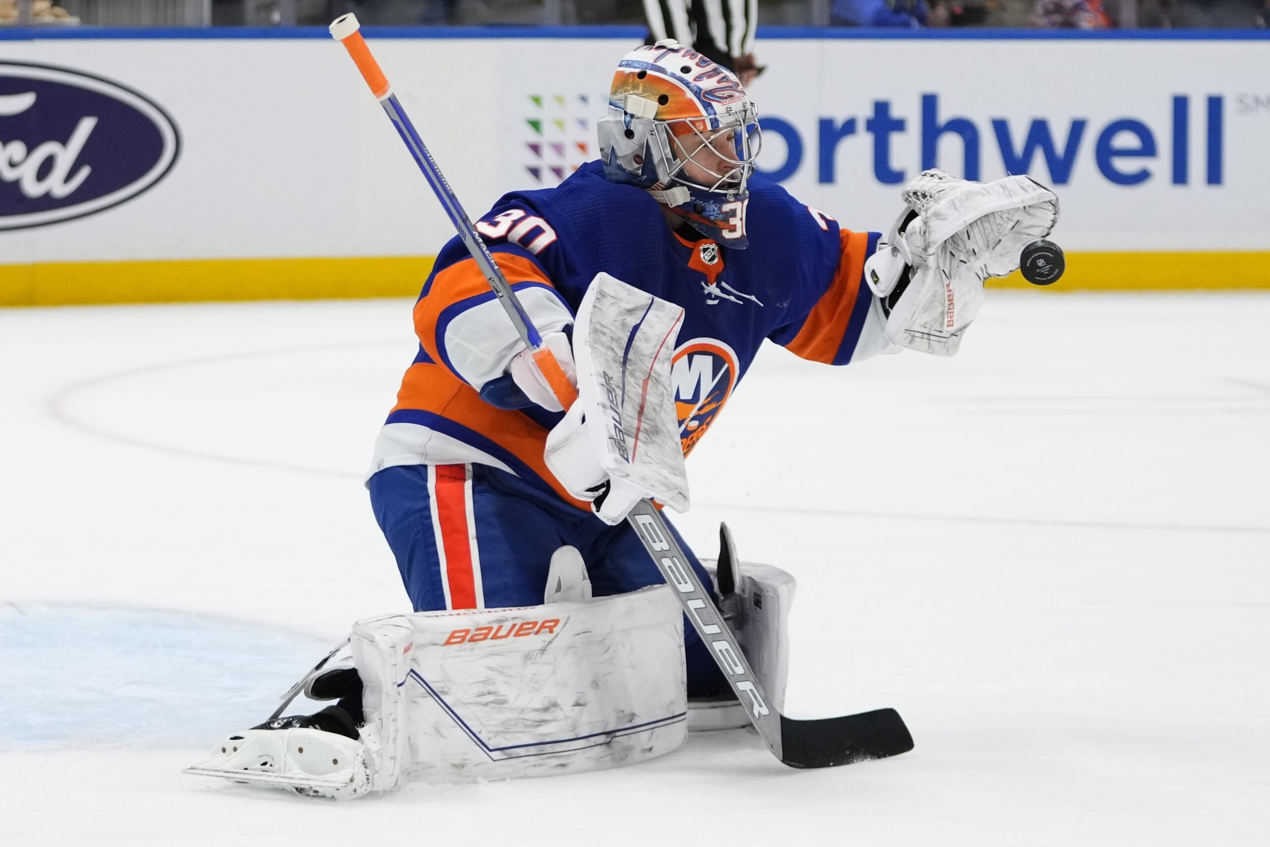 NY Islanders goaltender Ilya Sorokin continues to lead the NHL in