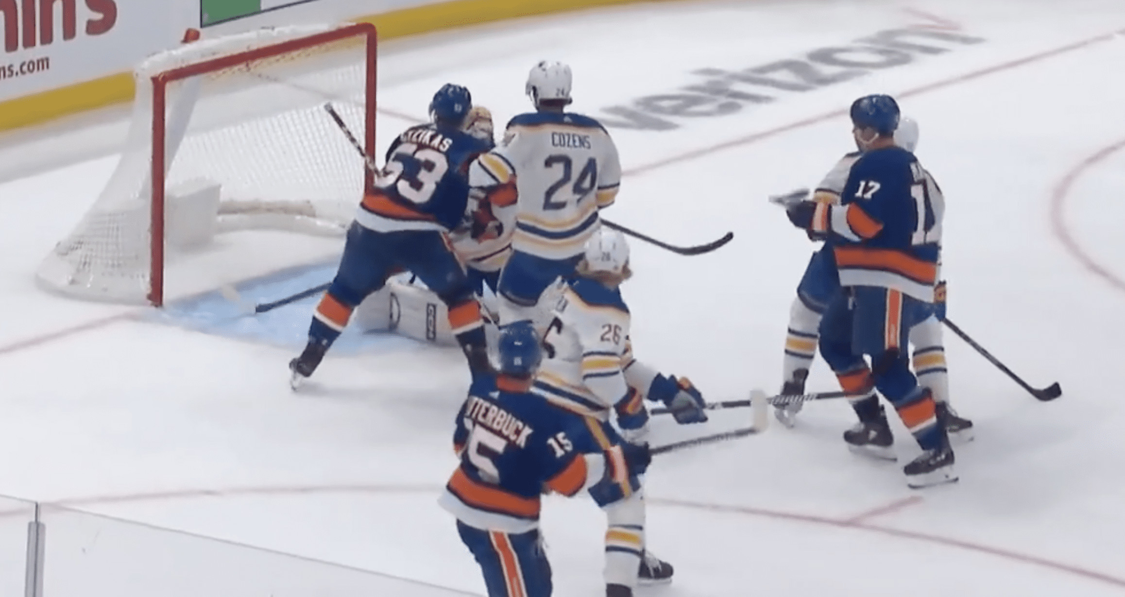 The Upshot: NY Islanders defeat New Jersey Devils 5-1 to cushion